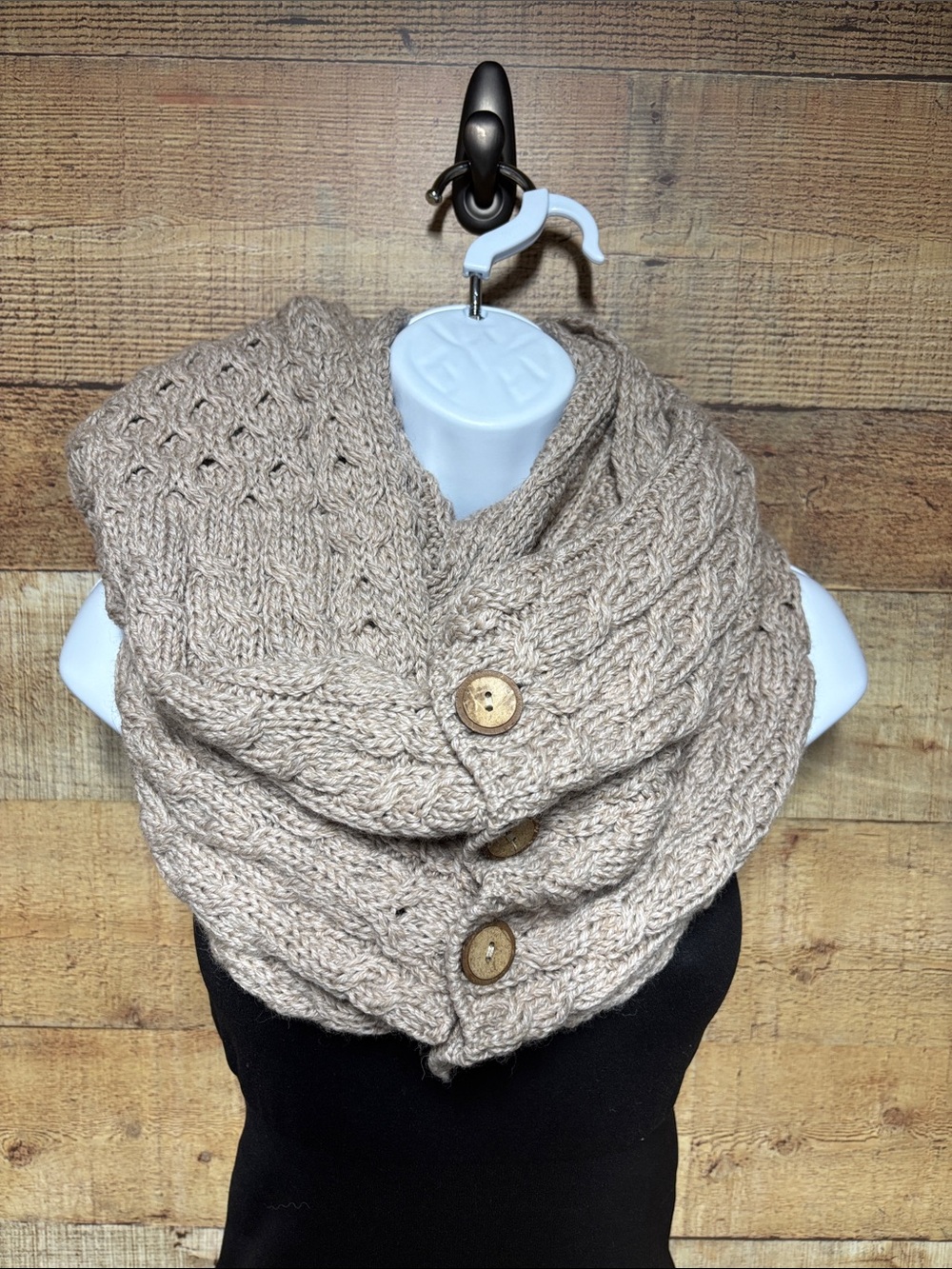 Carraig Donn 100% Merino Wool Cable-Knit Buttoned Infinity Sweater Scarf Ireland